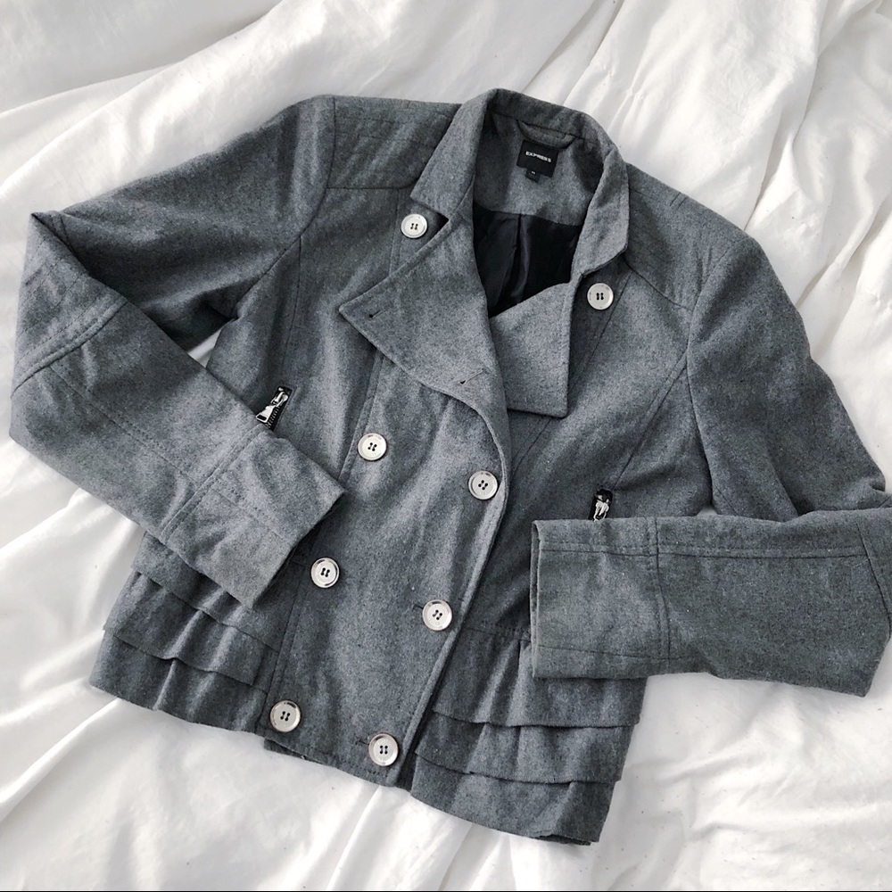 🌪 Women's Short Ruffle Double Breasted Coat 🌪